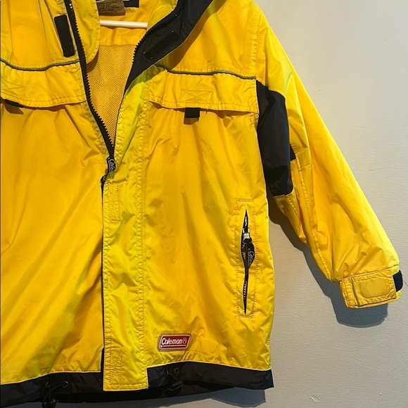 Coleman Yellow and Black Raincoat with Water-Resistant Material - Picture 6 of 16